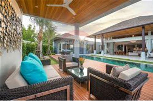 Villa for Sale Bangtao Villa for Rent Condo Phuket